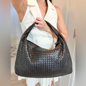 ❤️SOLD❤️Auth BOTTEGA VENETA Intrecciato Black Leather Large Hobo Bag